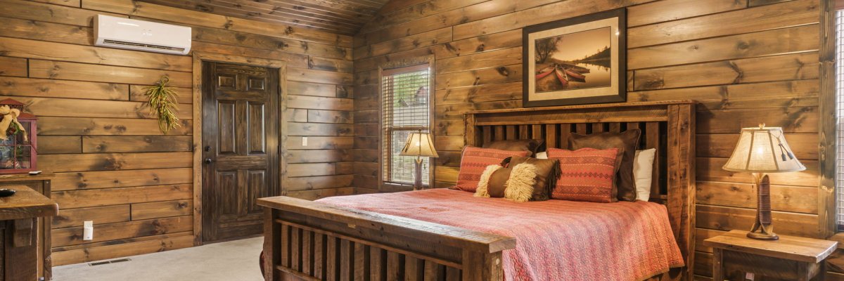 6 Bedroom Lodge Upstairs King Bed