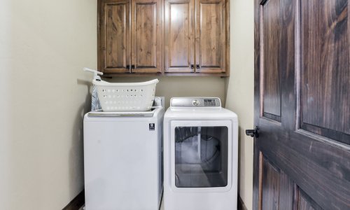 6BV-laundry room
