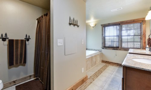 OldMill-Guest bath #1