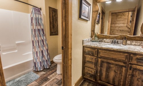 WMC_8BD_BasementHallBath