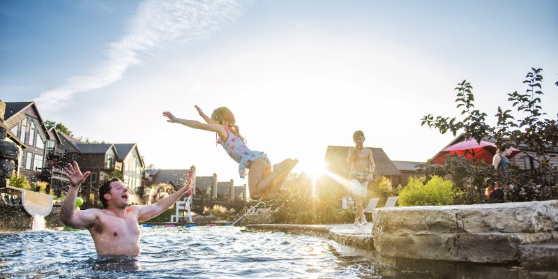 WMC_GirlJumpingtoDadPool